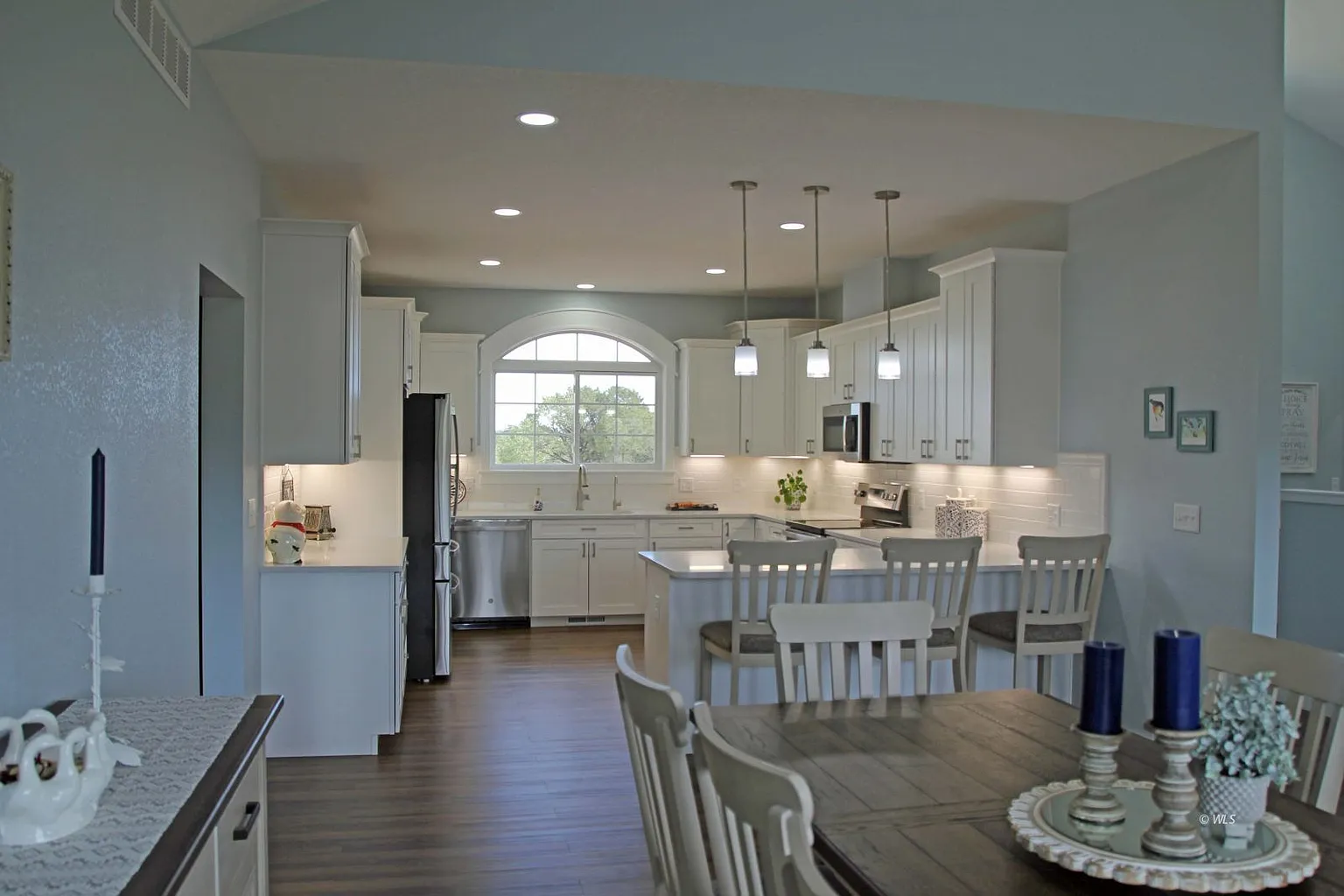 PL-Kitchen dining